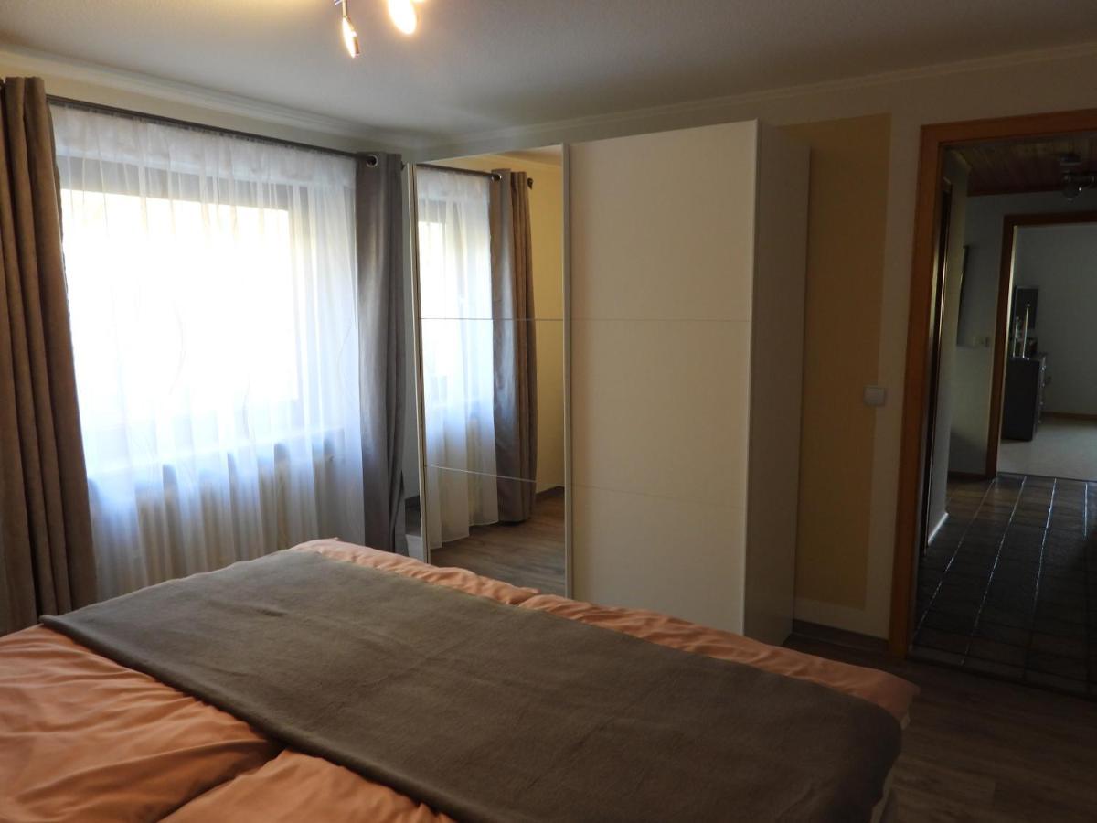 Ferienwohnung "Off Born" Familie Bremm ツェル・アン・デル・モーゼル エクステリア 写真